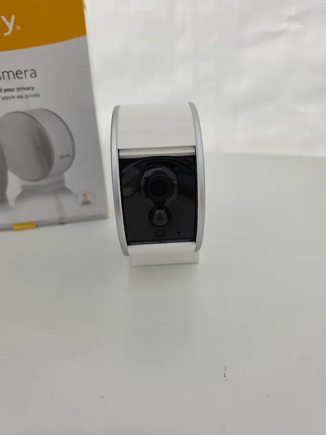 Camera supraveghere video de interior, Somfy Protect, cu obturator motorizat pentru protejarea vietii private – fotografia 3 din 4