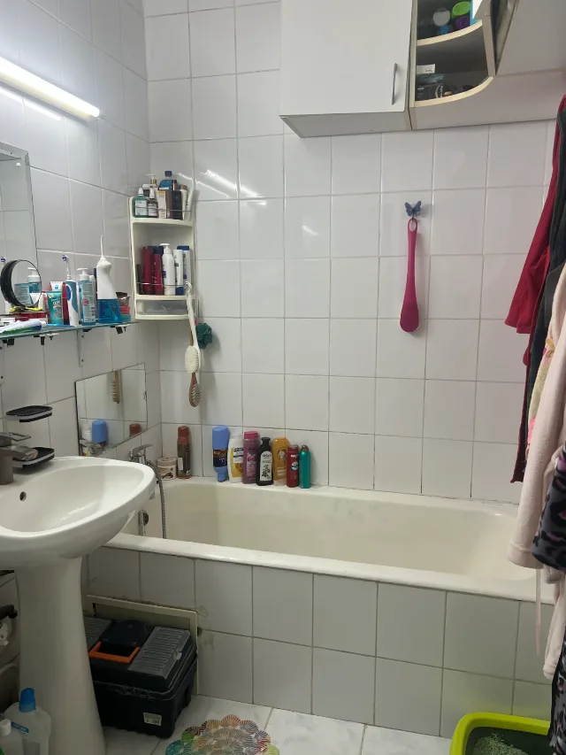 Vânzare apartament cu 2 camere, 3/4, situat în cartierul Pajura, pe Strada Pajurei nr. 19, – fotografia 3 din 8
