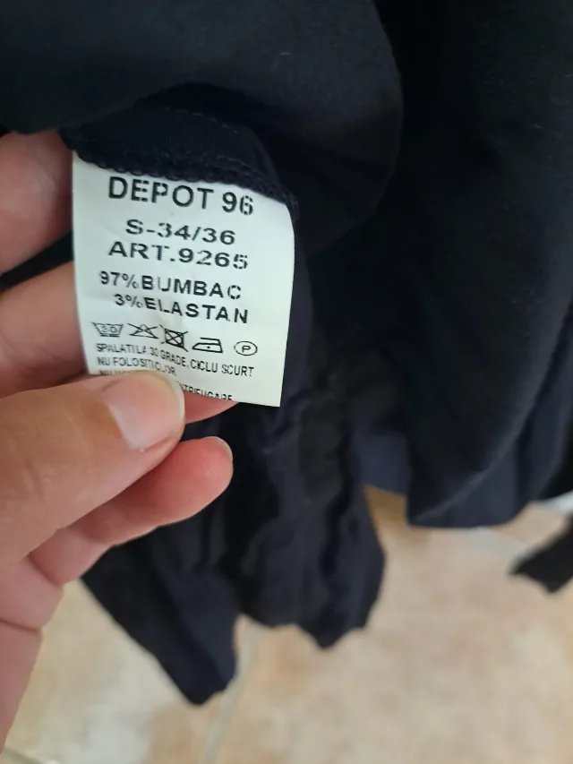 Rochie dama cu volane – fotografia 4 din 6