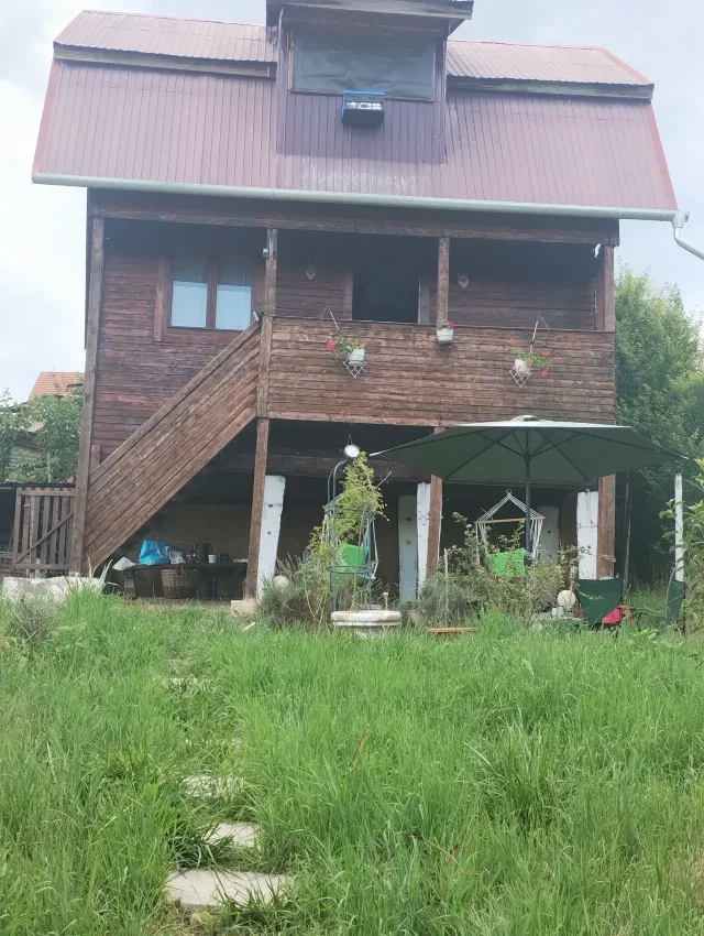 Teren cu cabană – fotografia 5 din 5