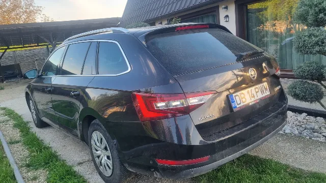 Skoda superb break 1.6 tdi – fotografia 4 din 8