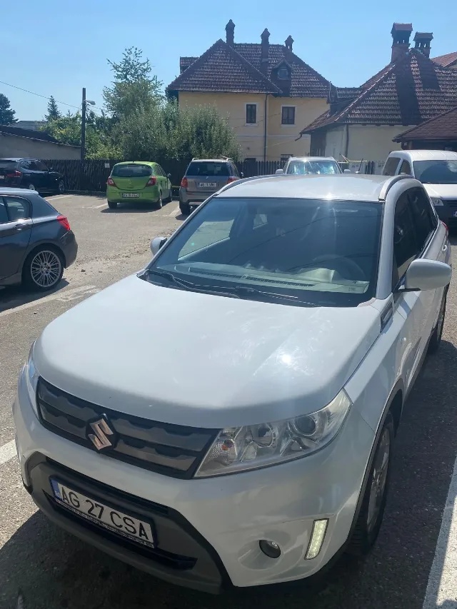 Suziki Vitara All Grip, benzina,2018 – fotografia 2 din 3