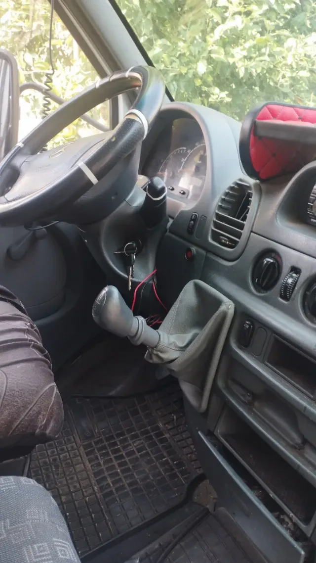 Mercedes sprinter basculanta – fotografia 6 din 6