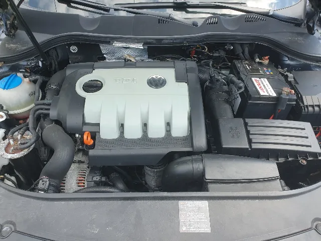 vand passat B6 2008 2.0TDI – fotografia 8 din 8