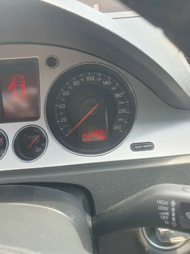 vand passat B6 2008 2.0TDI – fotografia 7 din 8