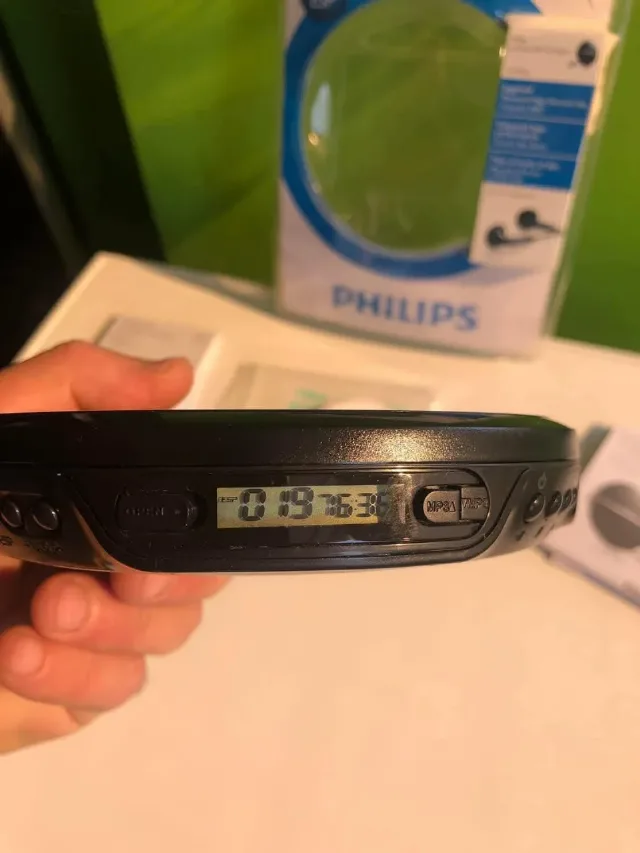 CD-MP3 player portabil Philips – fotografia 6 din 8