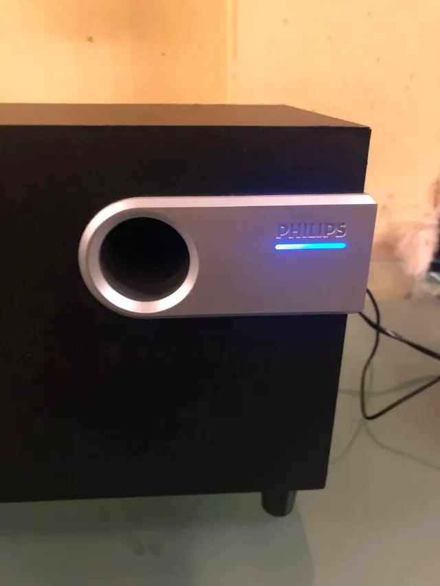 Sistem audio Philips 2.1 – fotografia 3 din 7