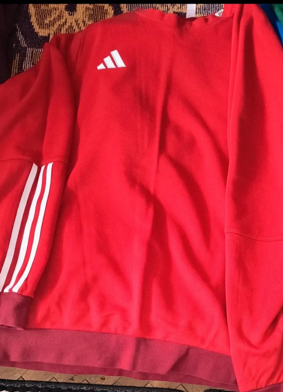 Bluza Adidas Roșu, Stare Foarte buna, Marimea L – Baraolt, Covasna