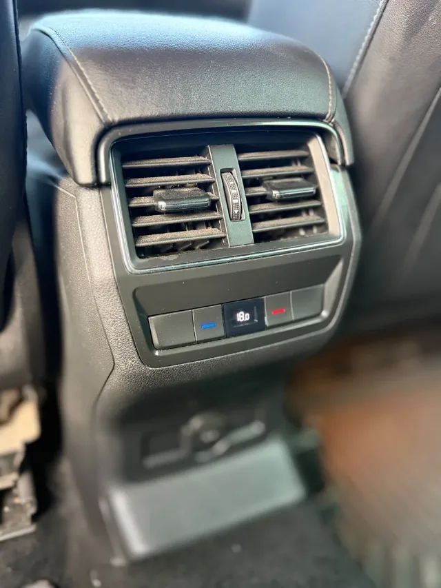 Persoană fizică ofer spre vânzare o mașină Skoda Kodiac – fotografia 7 din 8