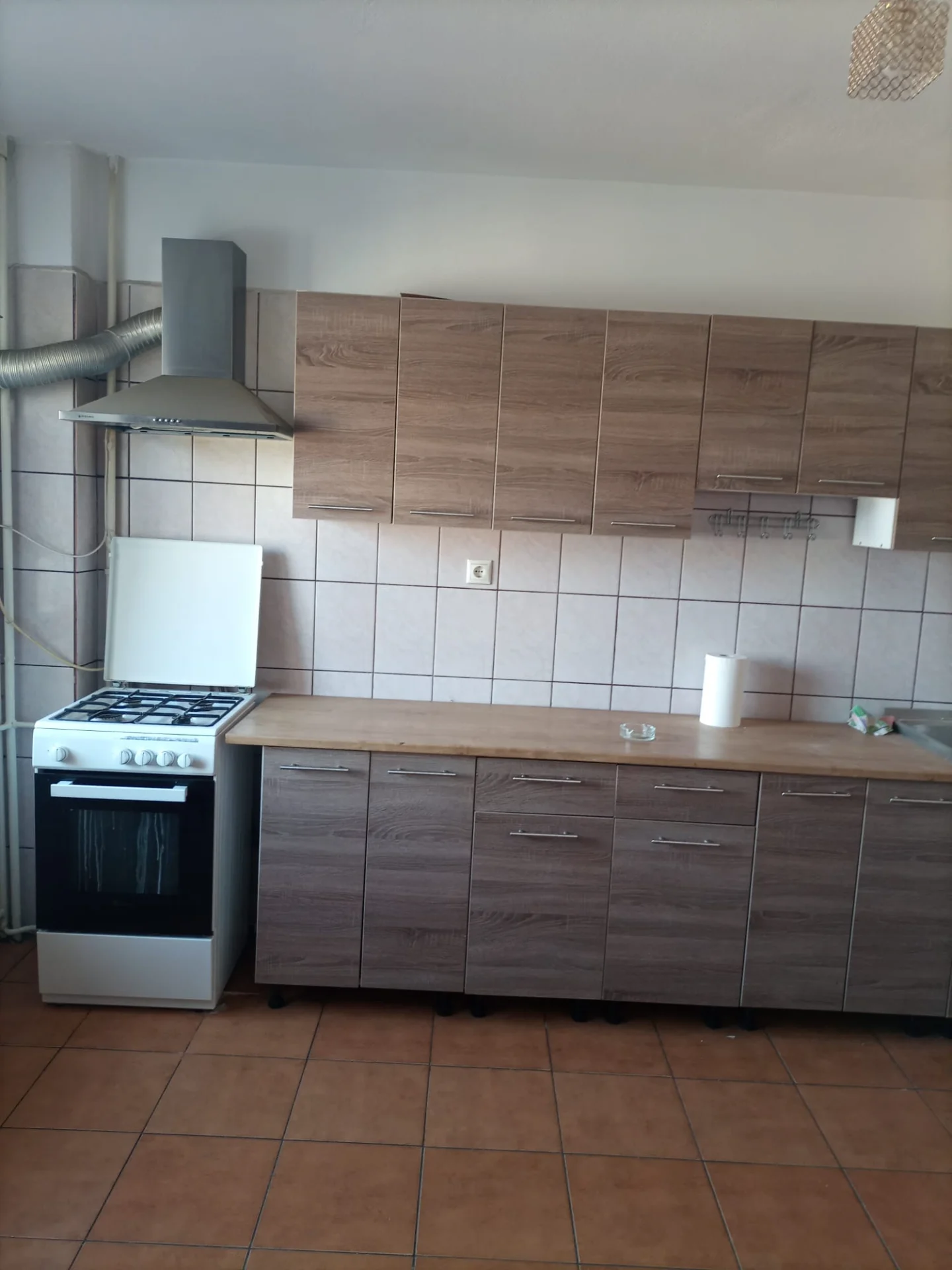 Vând apartament 5 camere, decomandat, 117 mp. suprafață utilă, locație de excepție – Sector 3, București