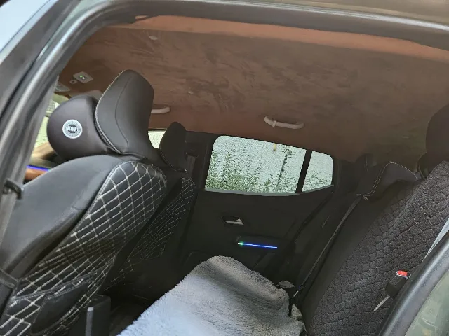 Dacia stepway2023  ecoGBENZINA GAZ DIN FABRICA 42000KM PRET 14000DE EURO NEGOCIABIL STAREA MASINI IMPECABILA MASINA E RETAPITATA SI CU LUMINI AMBIENTALE – fotografia 7 din 8