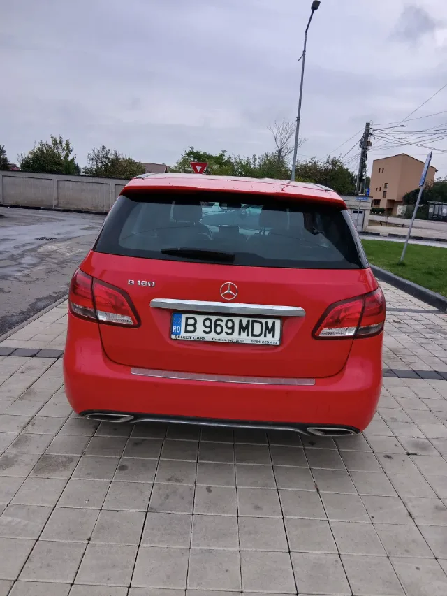 vând Mercedes B180, stare bună – fotografia 5 din 6
