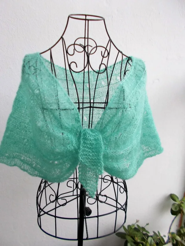 Sal scurt, handmade - kid silk mohair - verde menta - masura universala – Curtea de Arges, Argeș