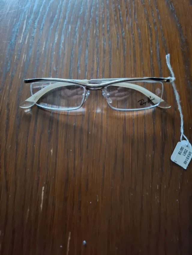Rame ochelari de vedere, Ray Ban, noi.Lentile trsnsparente. – fotografia 1 din 4