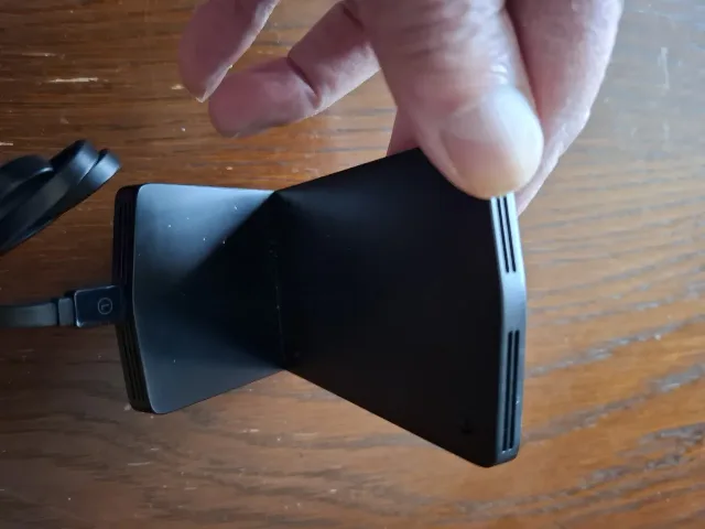 Incarcator vireless si suport vertical de telefon, stare buna de functionare. – fotografia 2 din 2
