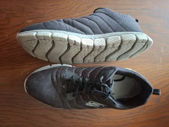 Adidas skechers , mar.47, stare foarte buna, ptr. alergare sau ssla. – fotografia 3 din 4