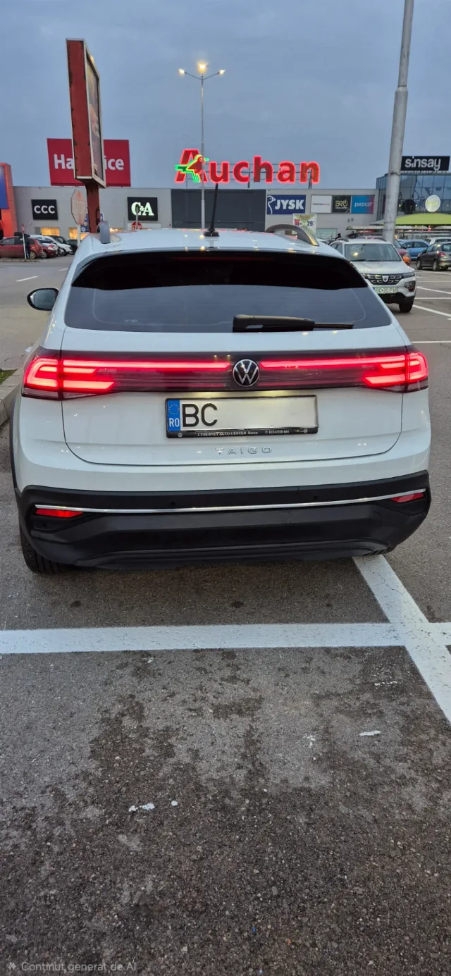 VW Taigo, 2025, proprietar – fotografia 5 din 7