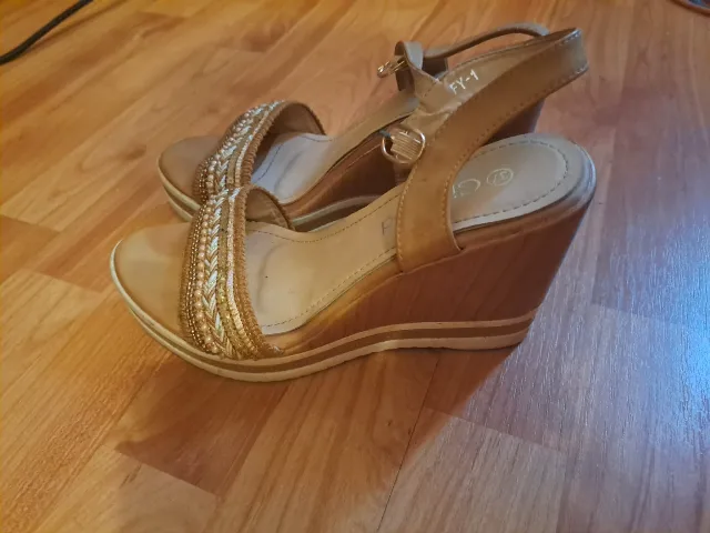 Sandale dama cu platforma – fotografia 3 din 4