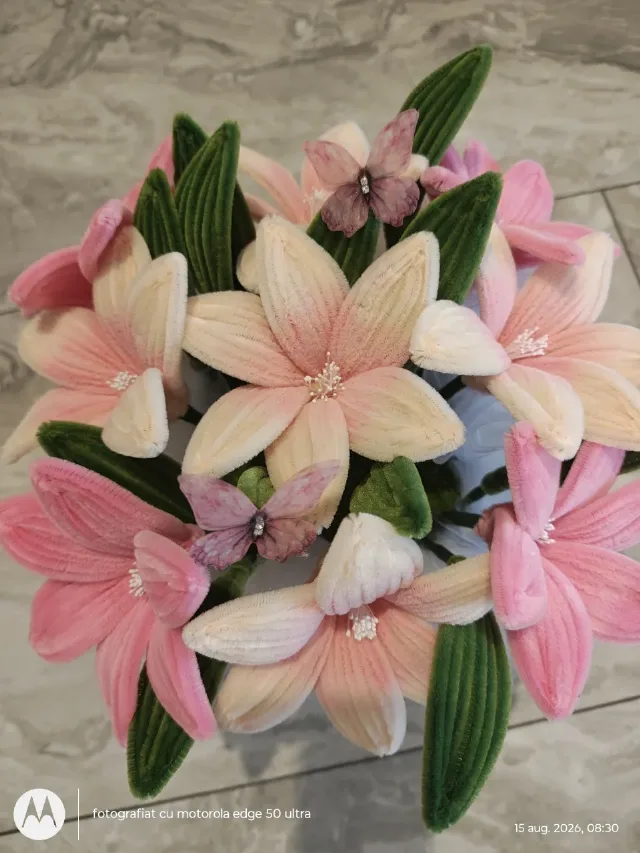 Aranjament floral – fotografia 3 din 3