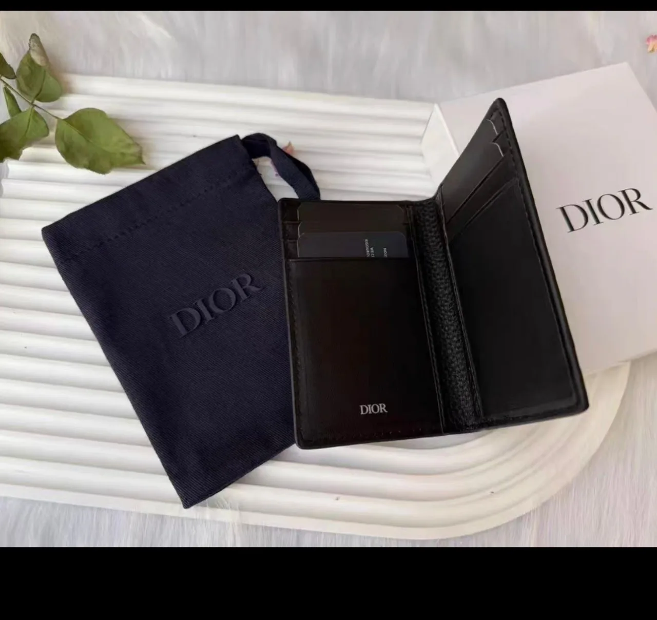 Carcasa card Dior cu saculet și cutie Dior – Cluj-Napoca, Cluj