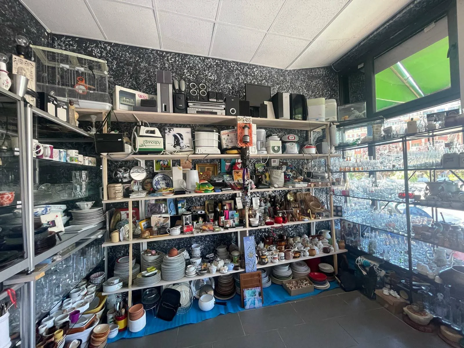 Vînd afacere second hand! – Piatra-Neamt, Neamț