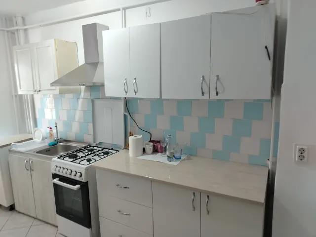 Apartament 2 camere curat, luminos, spațios iasi Pacurari Kaufland – fotografia 3 din 8
