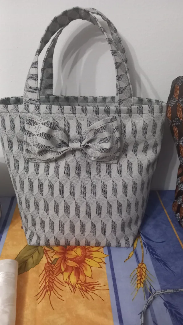 Geantă handmade – Marginea (Buhusi), Bacău