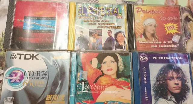 Casete & CD uri muzica – fotografia 3 din 7