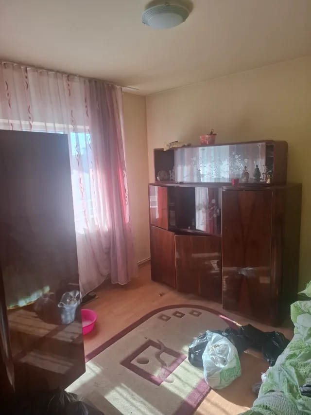 De vînzare apartament 3 camere – fotografia 6 din 8