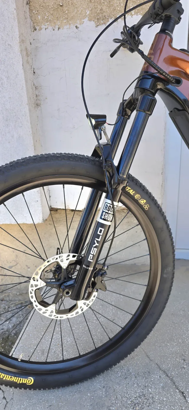 Bicicleta electrica full suspension – fotografia 5 din 8