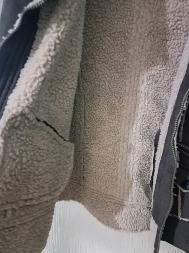 geaca din piele imblanita – fotografia 6 din 6