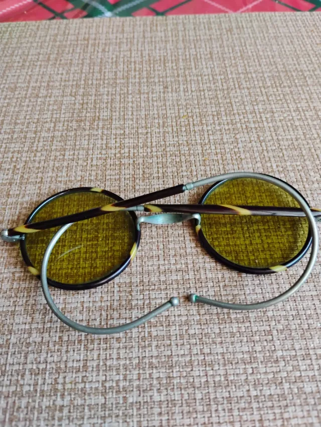 Ochelari de Soare Antici Windsor Anii '20-'30, Rame Rotițe Țestoasă Vintage – fotografia 2 din 4