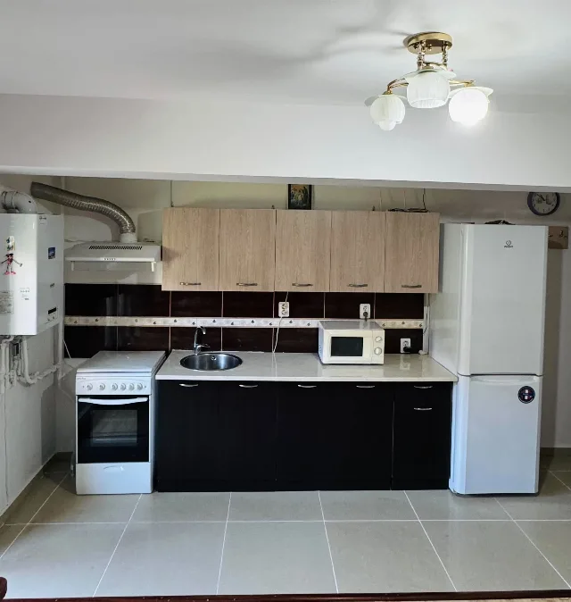 Proprietar vand apartament | 2 camere 50 mp|Centrala proprie+Parcare|Sector 4, Aleea Resita. – fotografia 6 din 8