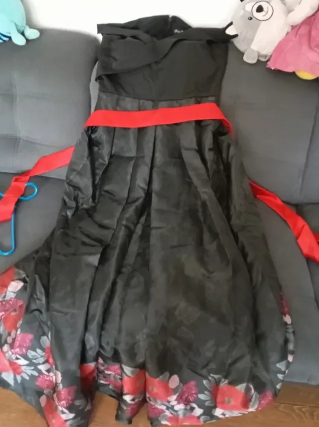 Rochie de ocazie XXL – fotografia 3 din 3