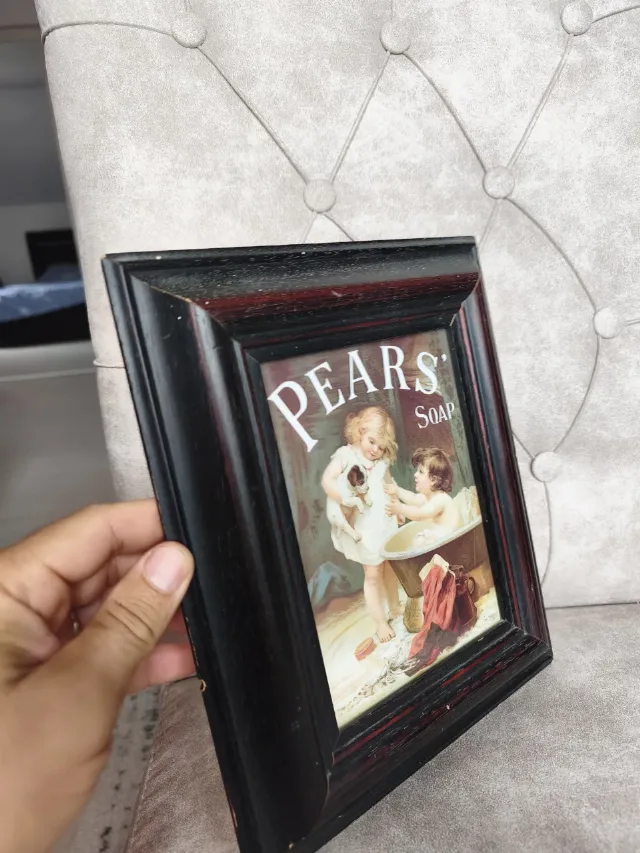 Tablou decorativ vintage înrămat – Reclamă retro „Pears' Soap” (Fred Morgan) – fotografia 4 din 7