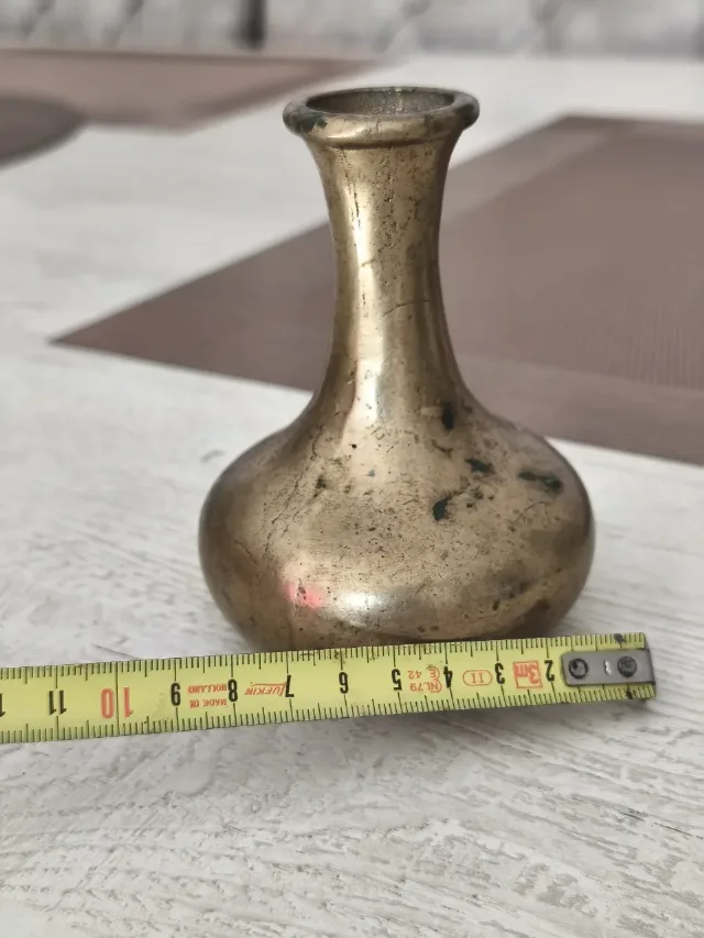 Vază vintage solifloră din alamă / bronz masiv – model deosebit – fotografia 4 din 7