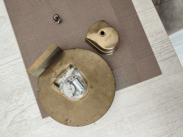Ceas de masă vintage KIENZLE Zodiac / Horoscop – Mid-Century Modern, alama, superb! – fotografia 8 din 8
