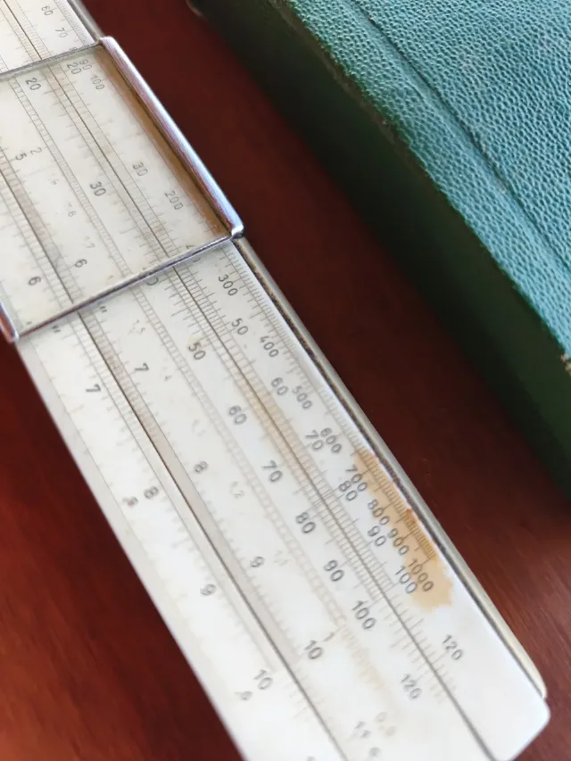 Rigla Calcul Vintage FABER-CASTELL (Ediție Tehnică Inginerie Civilă / Beton Armat) – Cu Toc Original – fotografia 4 din 8