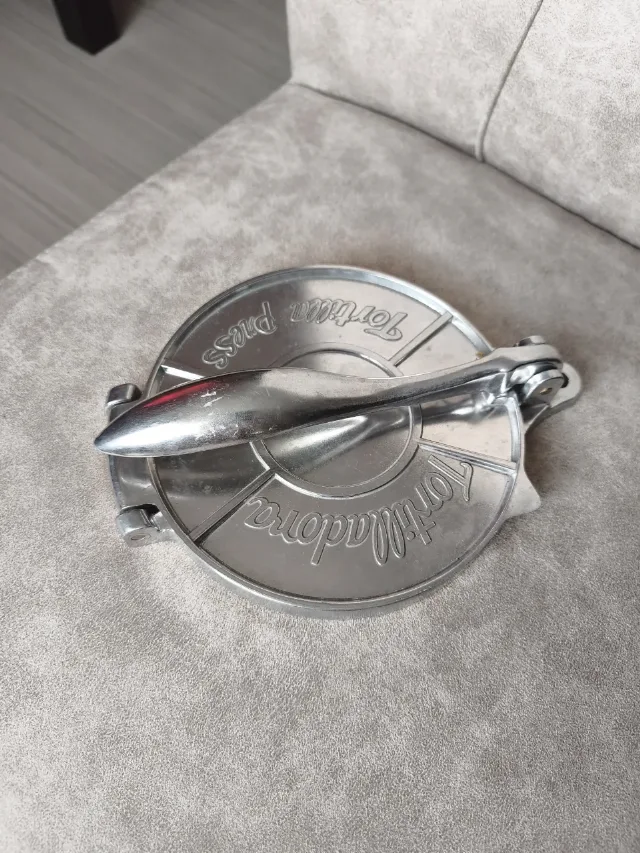 Presă Tortilla din Aluminiu (Tortilladora) – Model Tradițional, – fotografia 1 din 7