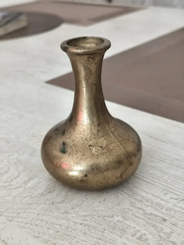 Vază vintage solifloră din alamă / bronz masiv – model deosebit – fotografia 7 din 7