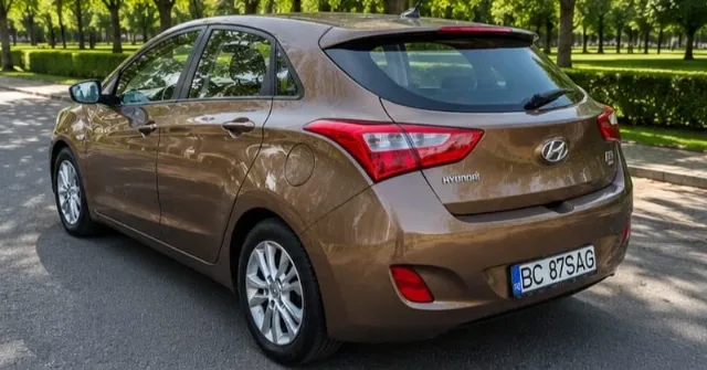 Hyundai i30 - 2013 - Motor 1.6 Diesel - 128 cp - E5 - Stare foarte buna – fotografia 3 din 7