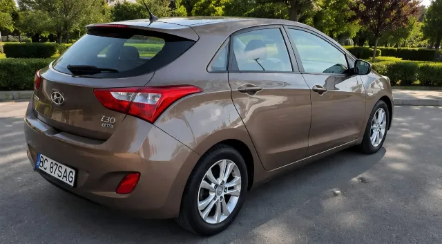 Hyundai i30 - 2013 - Motor 1.6 Diesel - 128 cp - E5 - Stare foarte buna – fotografia 4 din 7