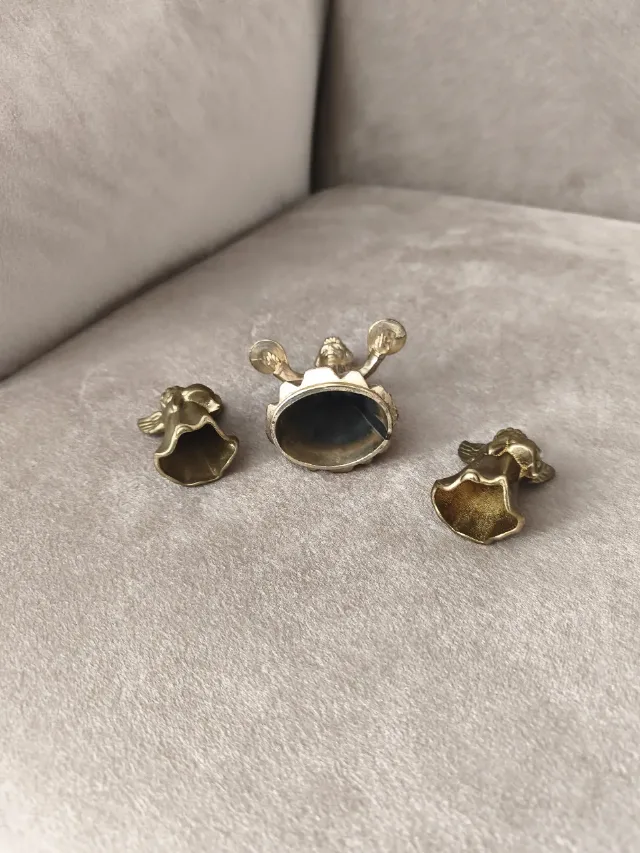 Set 3 sfeșnice vintage îngerași, bronz/alamă masivă – decor Mid-Century – fotografia 4 din 8