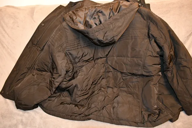 Scurta barbateasca de iarna marime 62-64 culoare neagra gluga detasabila – fotografia 3 din 4