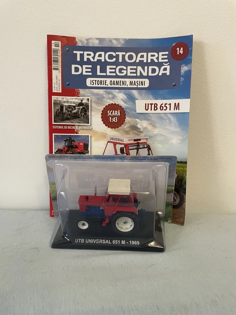 Machetă Tractor UTB 651M Hacette 1:43 – Iasi, Iași