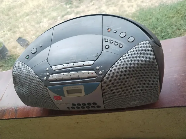 radio casetofon CD Sony cfd 5400l – fotografia 2 din 7