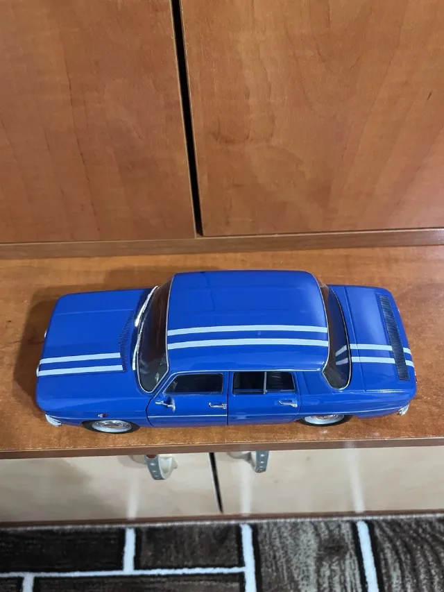 Machetă Renault Gordini 1300 scara 1/18 Solido – fotografia 5 din 8