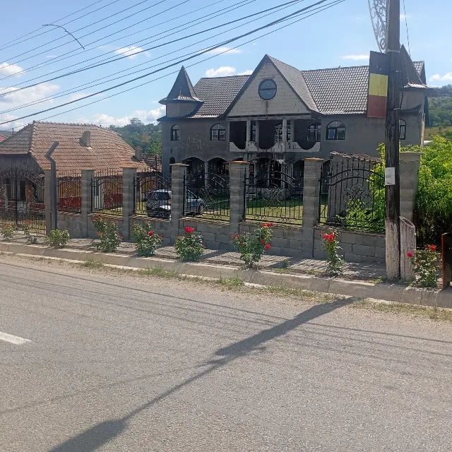 vând casă în comuna frata județul Cluj – Frata, Cluj