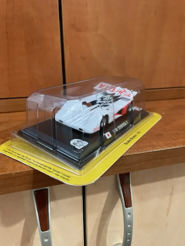 Machetă auto Toyota 7 (1970) - scara 1/43 – fotografia 2 din 7