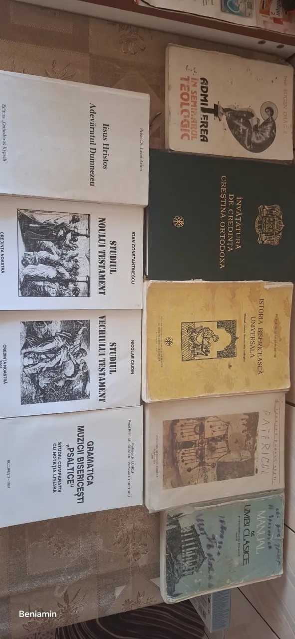 lot de cărți teologice – Zarnesti, Brașov